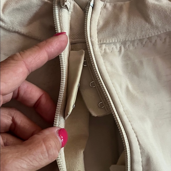 Women's Beige Shapewear Bodysuit - Picture 3 of 4